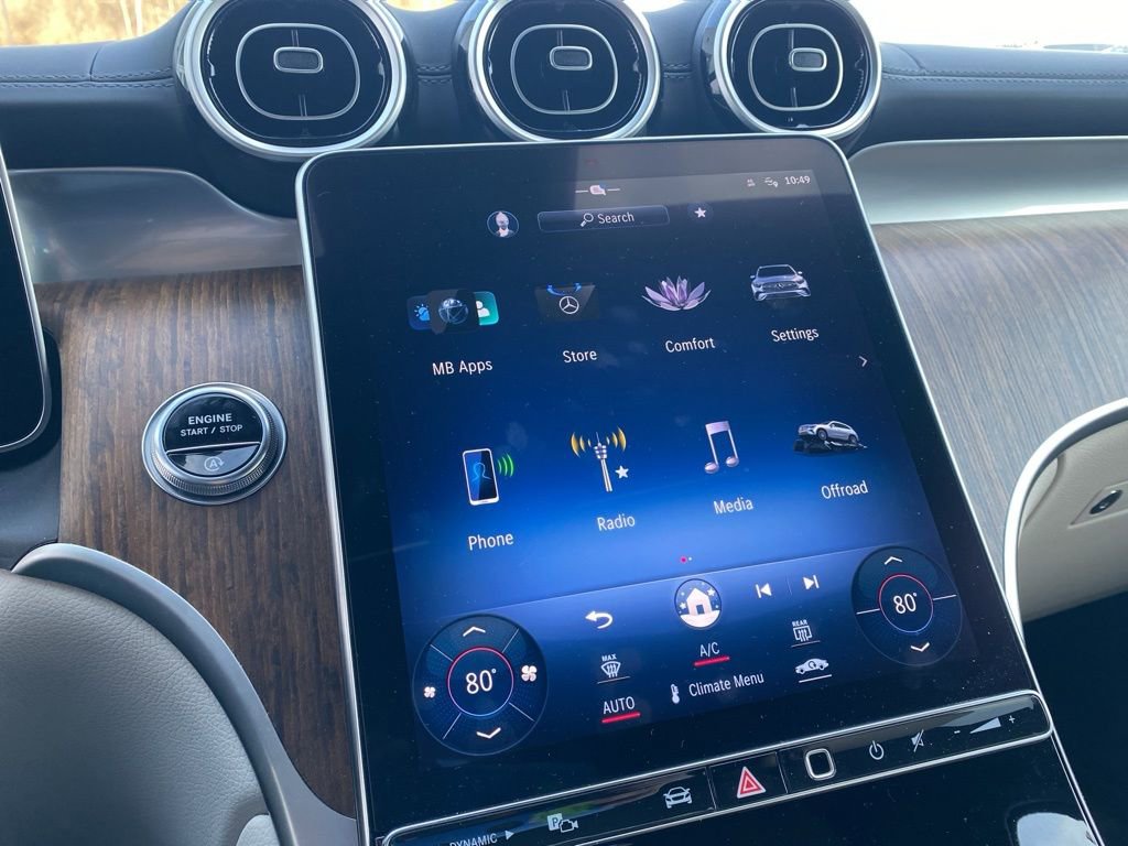 Used 2024 Mercedes-Benz GLC 300 4MATIC image 12