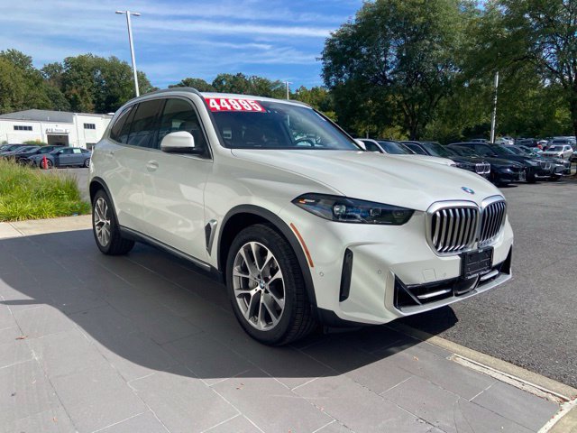Used 2024 BMW X5 xDrive40i w/ Premium Package AWD/4WD image 5