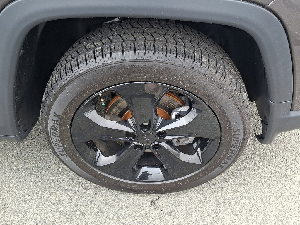 Used 2021 Jeep Compass Latitude image 9