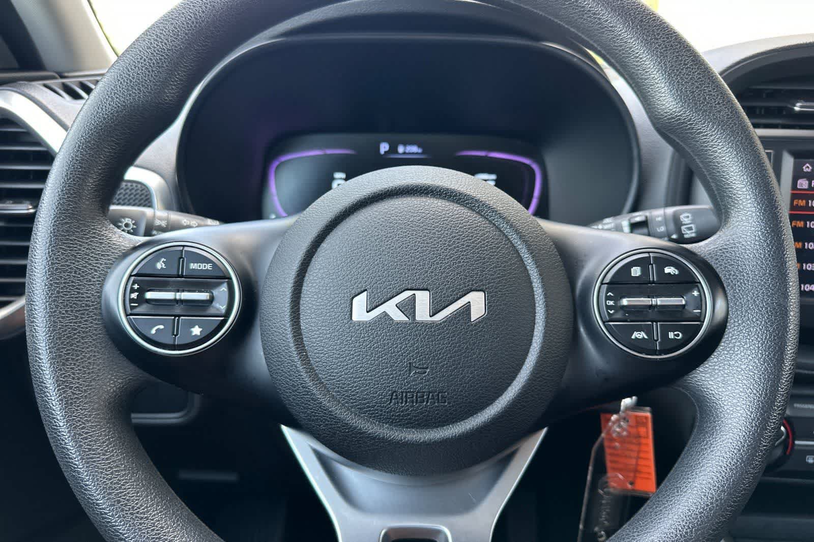 Used 2023 Kia Soul LX w/ Option Group 015 FWD image 23