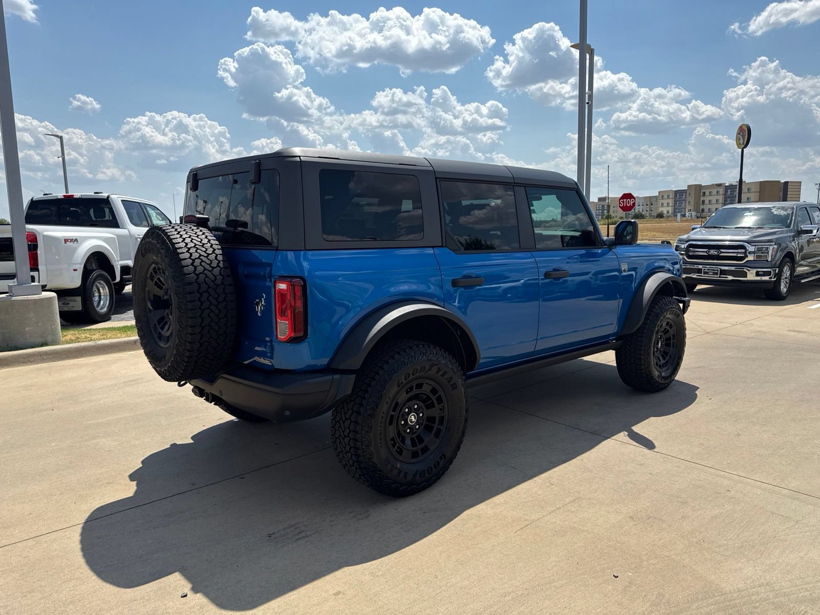 New 2026 Ford Bronco Big Bend w/ Black Diamond Package AWD/4WD image 6