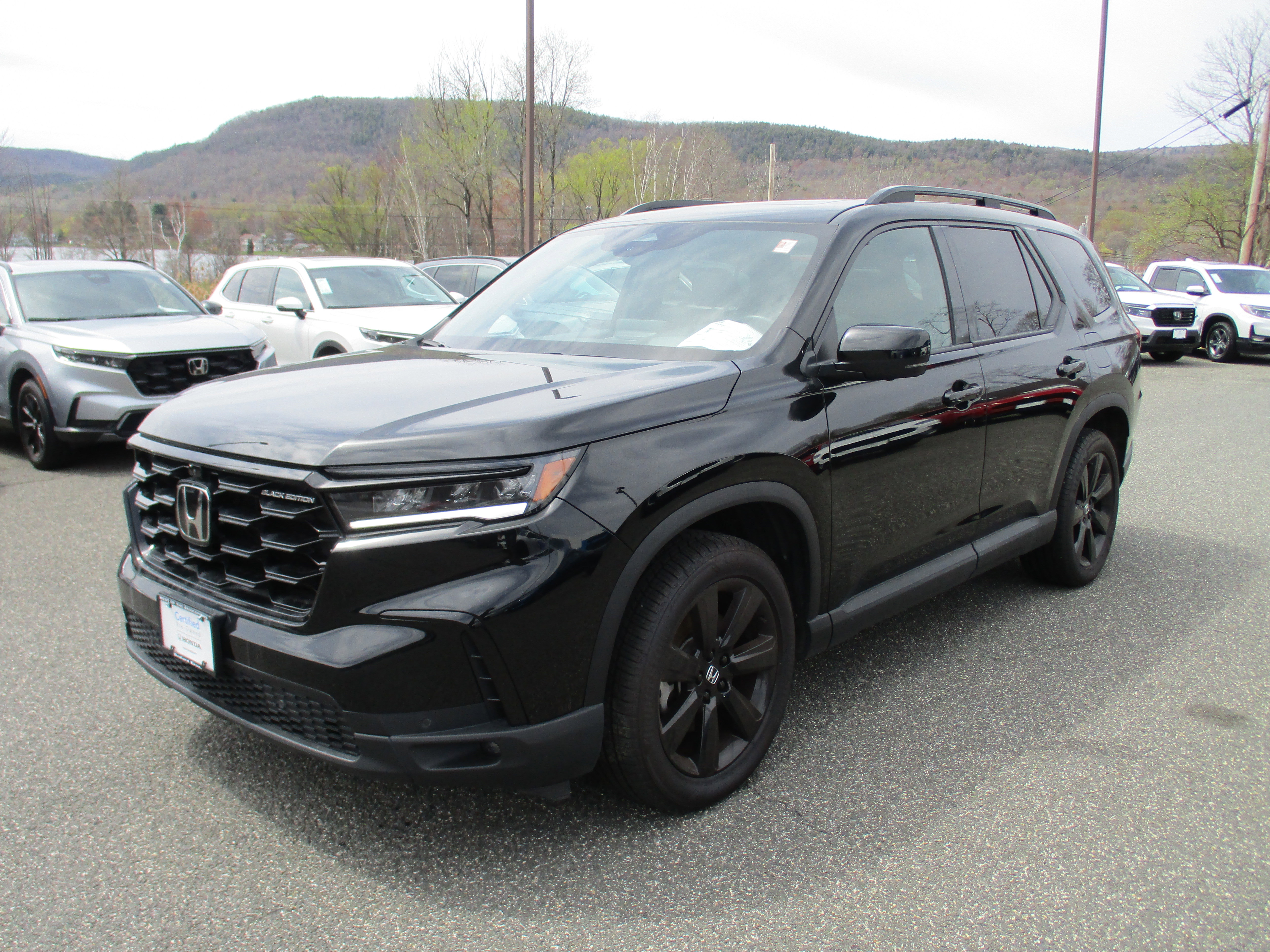 Certified 2025 Honda Pilot Black Edition