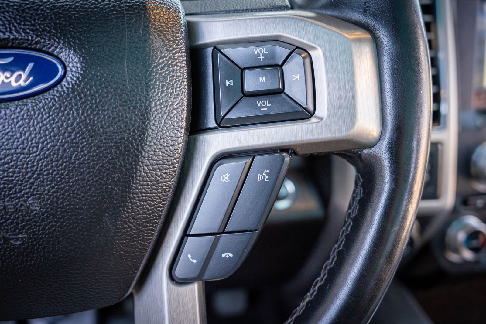 Used 2017 Ford F150 Platinum w/ Technology Package image 18