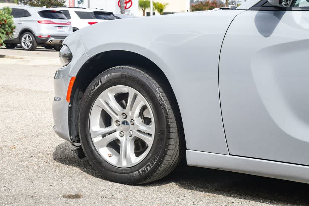 Used 2022 Dodge Charger SXT w/ Cold Weather Package RWD image 11