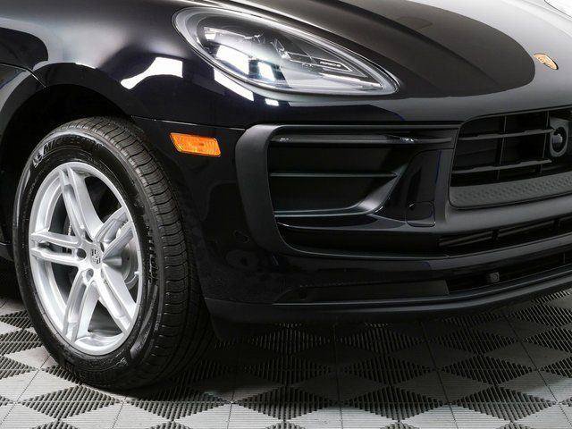 Certified 2026 Porsche Macan AWD/4WD image 39