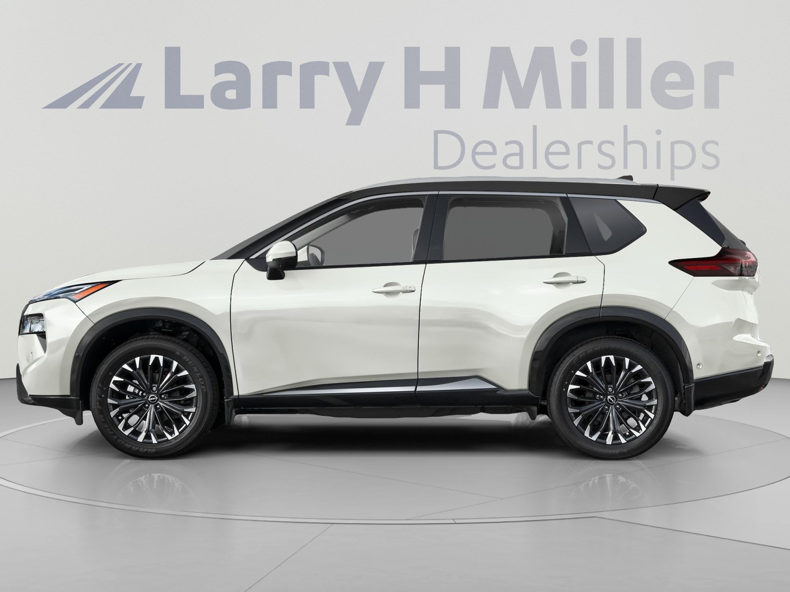 Used 2026 Nissan Rogue Platinum w/ Platinum Premium Package AWD/4WD image 3