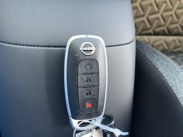 Used 2026 Nissan Kicks SV FWD image 20