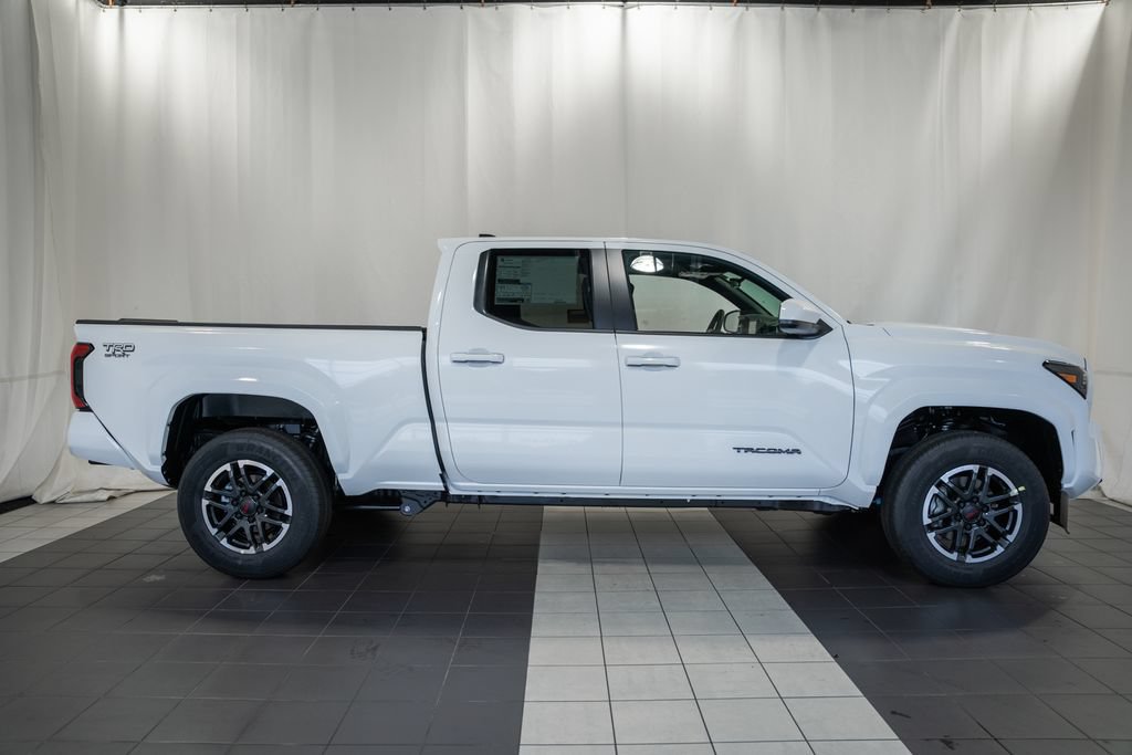 New 2026 Toyota Tacoma TRD Sport AWD/4WD image 3