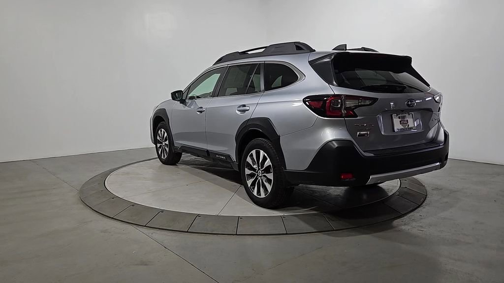Certified 2025 Subaru Outback Limited image 3