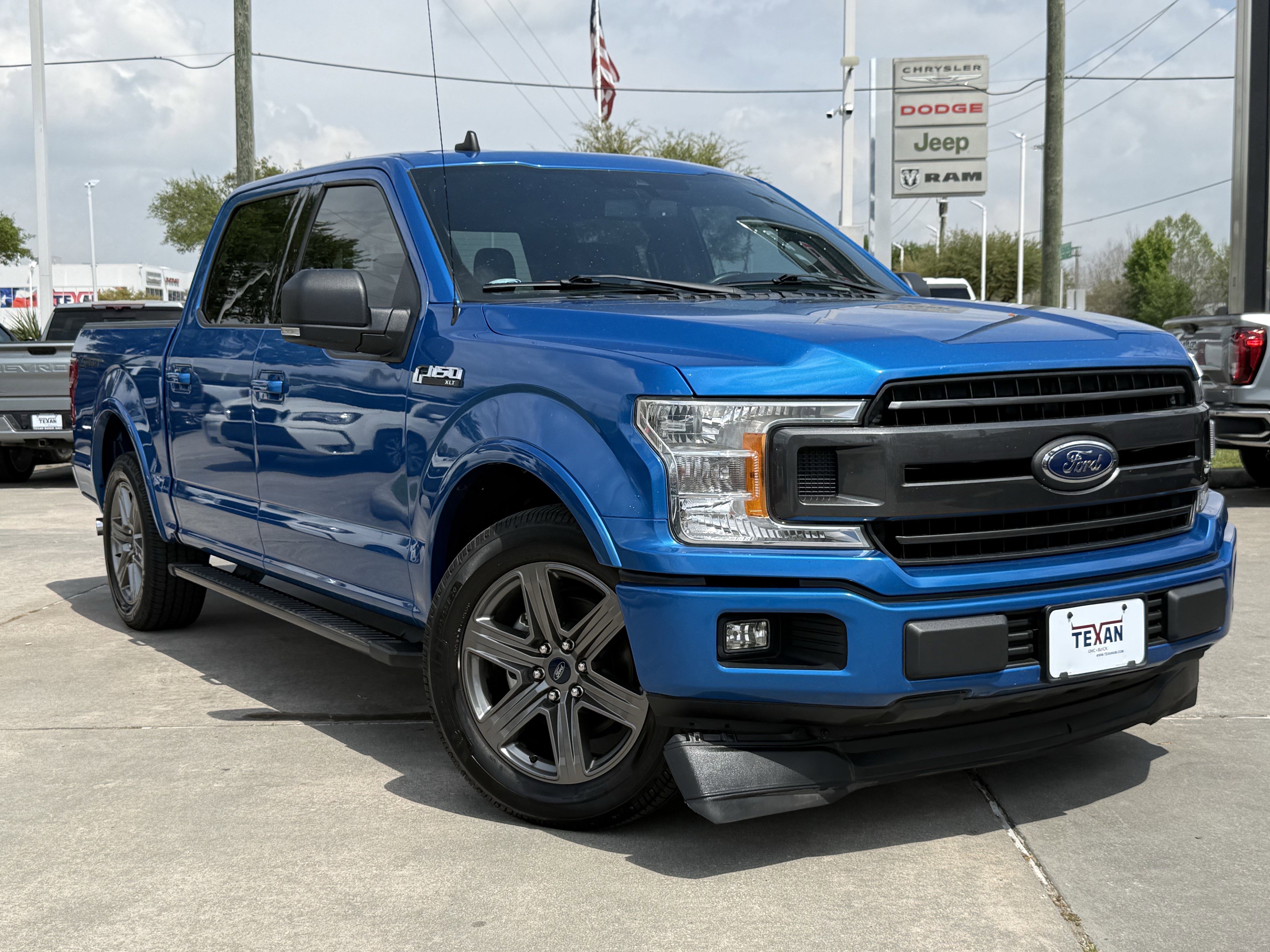 Used 2020 Ford F150 XLT w/ Equipment Group 302A Luxury image 2