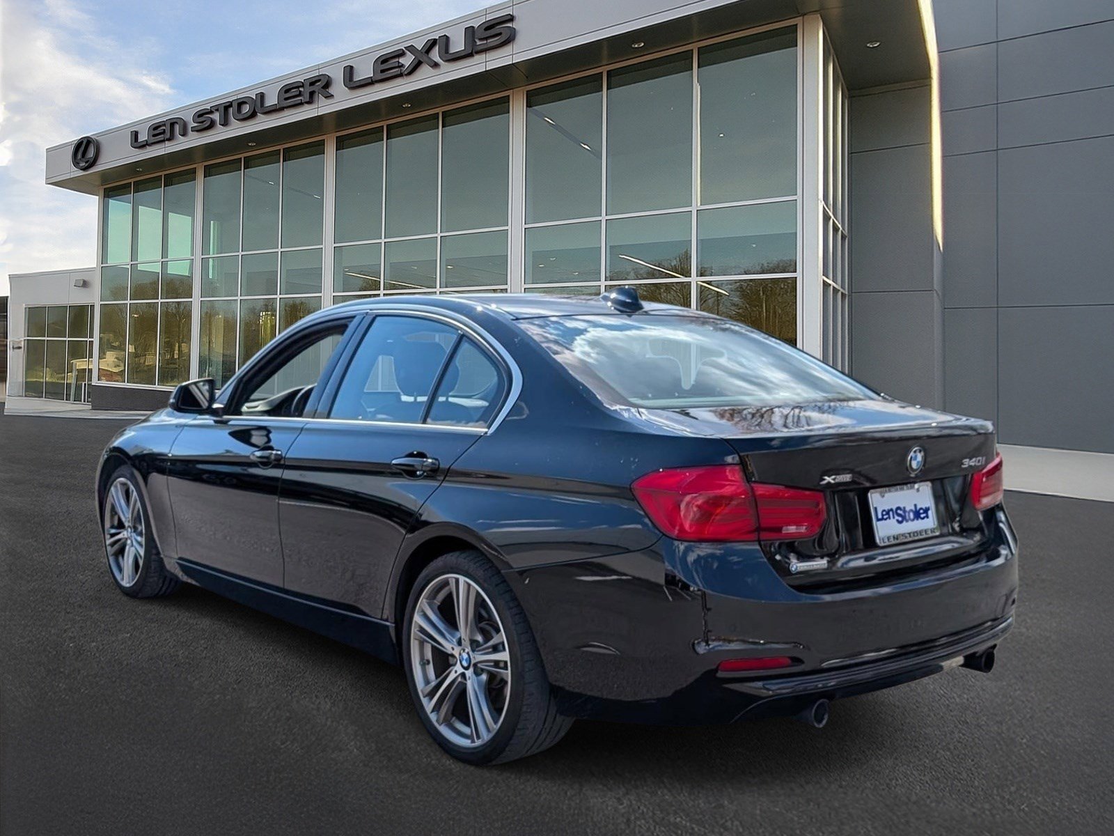Used 2016 BMW 340i xDrive Sedan image 5