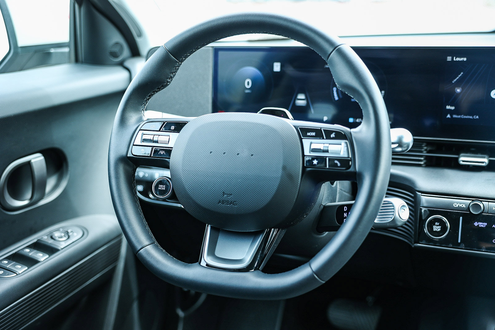 Used 2025 Hyundai Ioniq 5 SE image 19