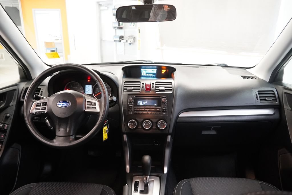 Used 2015 Subaru Forester 2.5i w/ Alloy Wheel Package AWD/4WD image 19