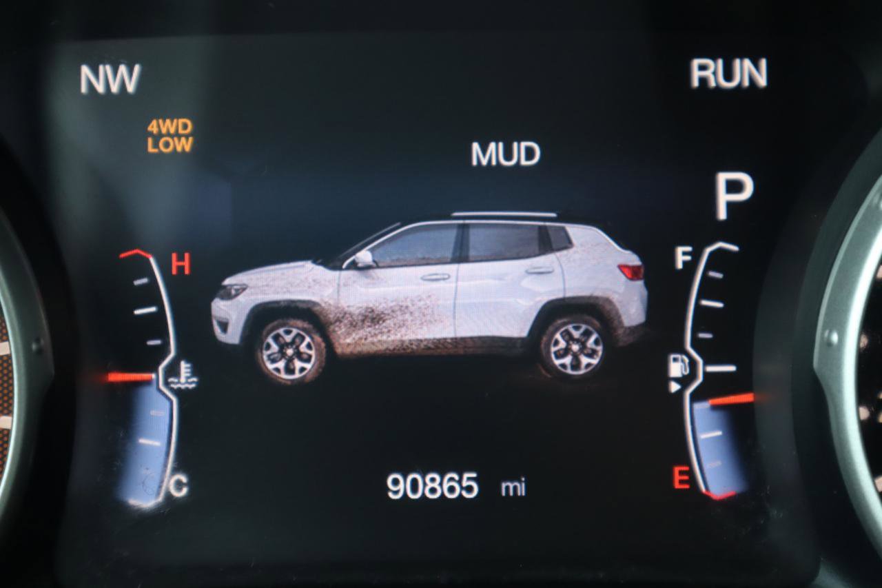 Used 2020 Jeep Compass Trailhawk w/ Leather Interior Group AWD/4WD image 94