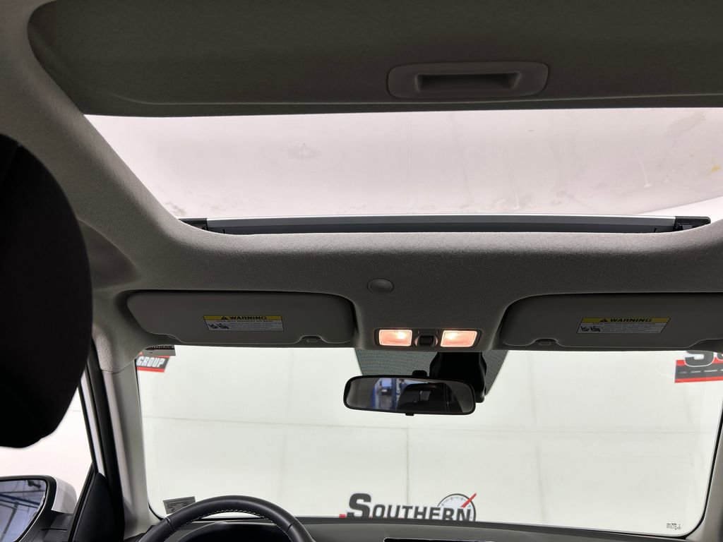 Used 2026 Hyundai Venue SEL FWD image 19