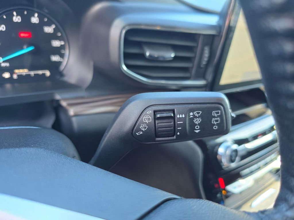 Used 2023 Ford Explorer Limited image 24