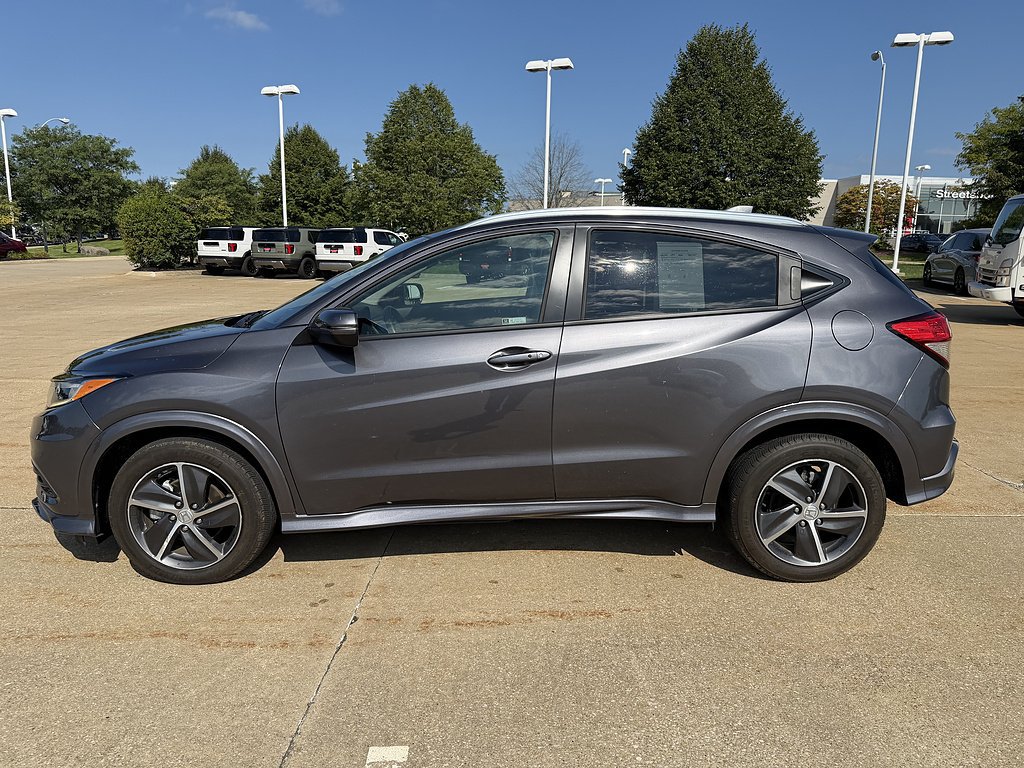 Used 2020 Honda HR-V Touring image 3