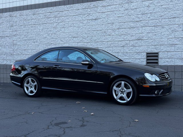 Used 2005 Mercedes-Benz CLK 500 Coupe image 4