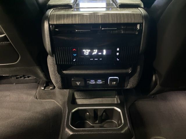 Used 2024 Jeep Wagoneer Series II AWD/4WD image 32