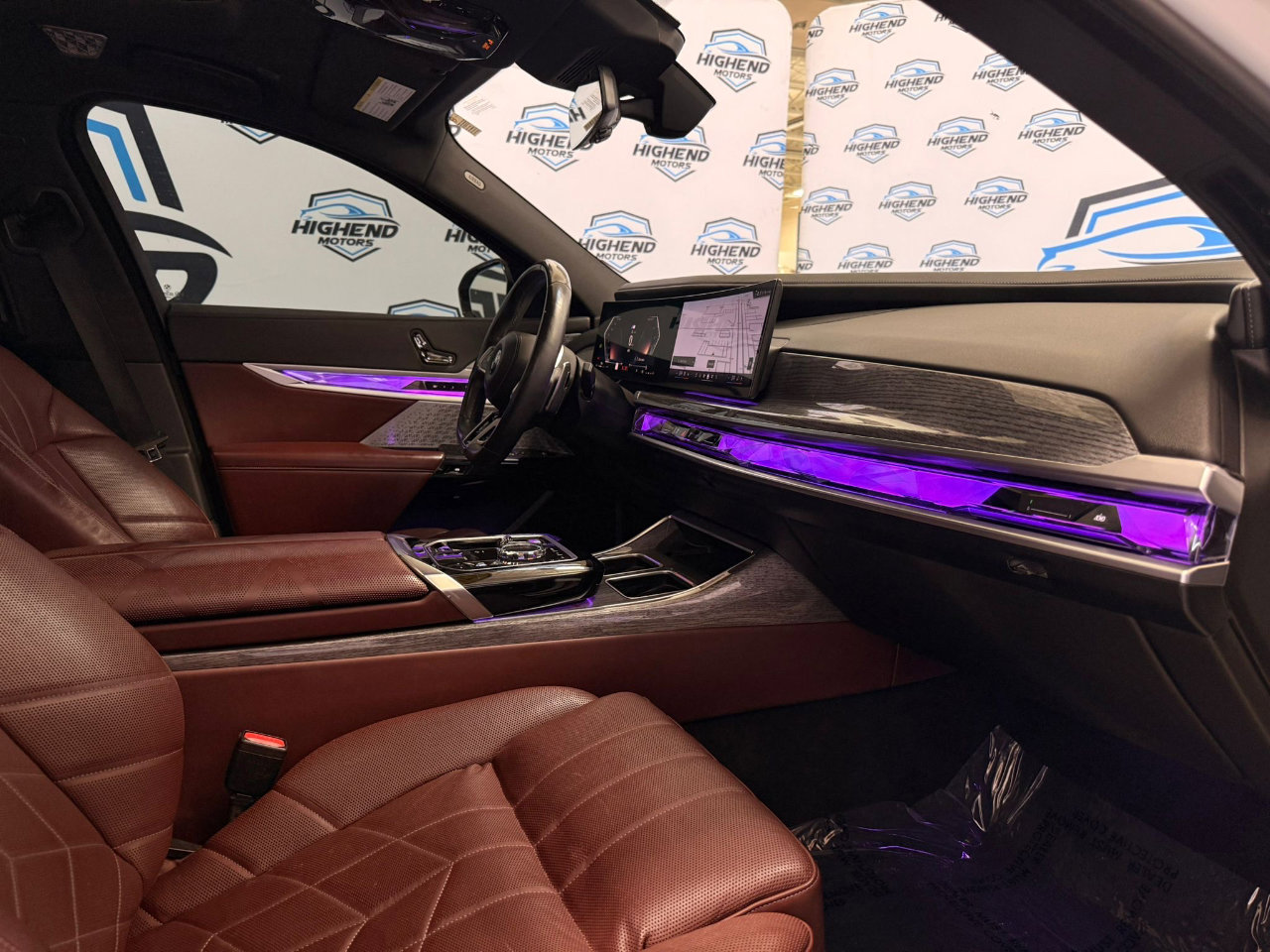 Used 2023 BMW 760i xDrive w/ Executive Package image 39