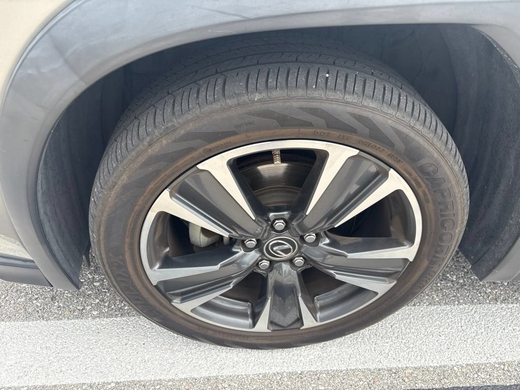 Used 2021 Lexus UX 200 w/ Premium Package FWD image 10