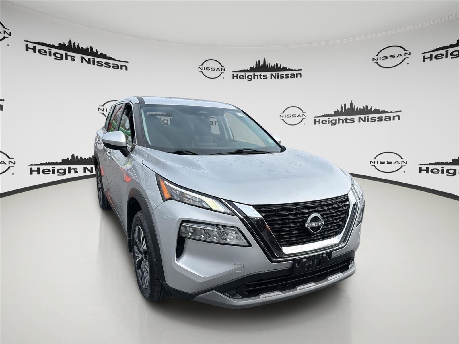 Used 2022 Nissan Rogue SV image 10