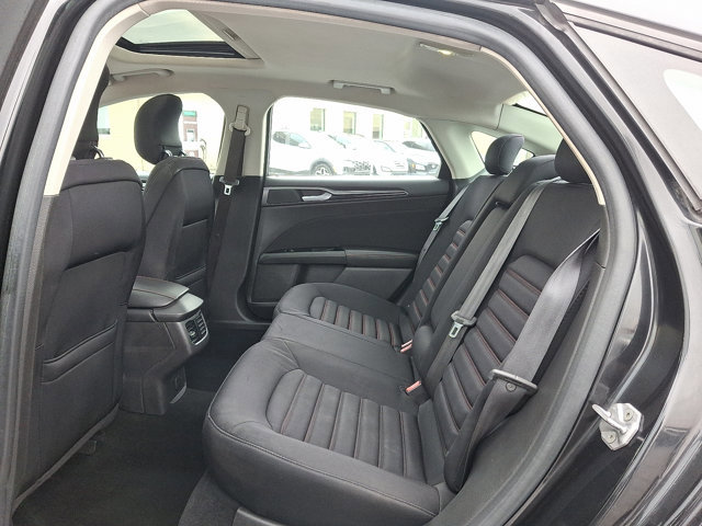 Used 2014 Ford Fusion SE w/ Equipment Group 201A image 10