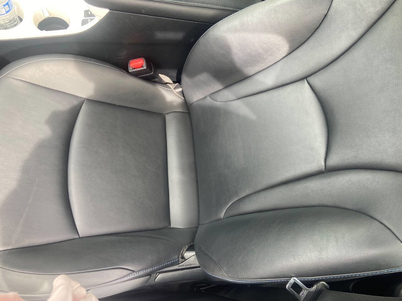 Used 2016 Toyota Prius Three Touring w/ Preferred Accessory Package image 12