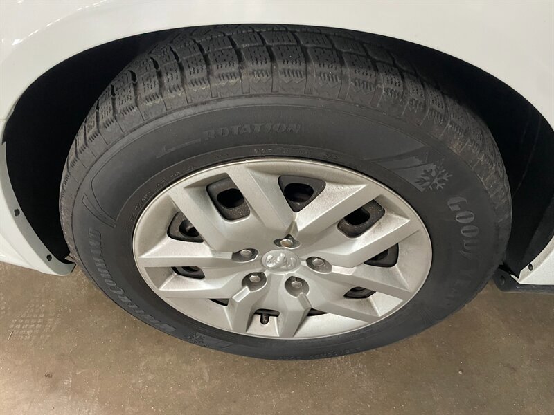Used 2015 RAM C/V Tradesman FWD image 21