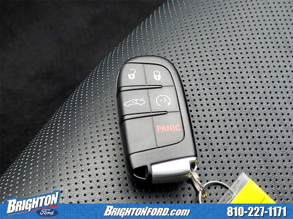 Used 2018 Dodge Charger GT image 29