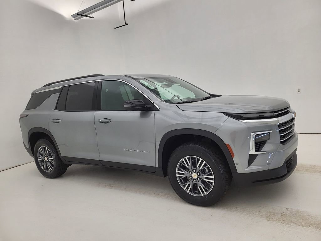 New 2026 Chevrolet Traverse LT w/ Enhanced Driving Package