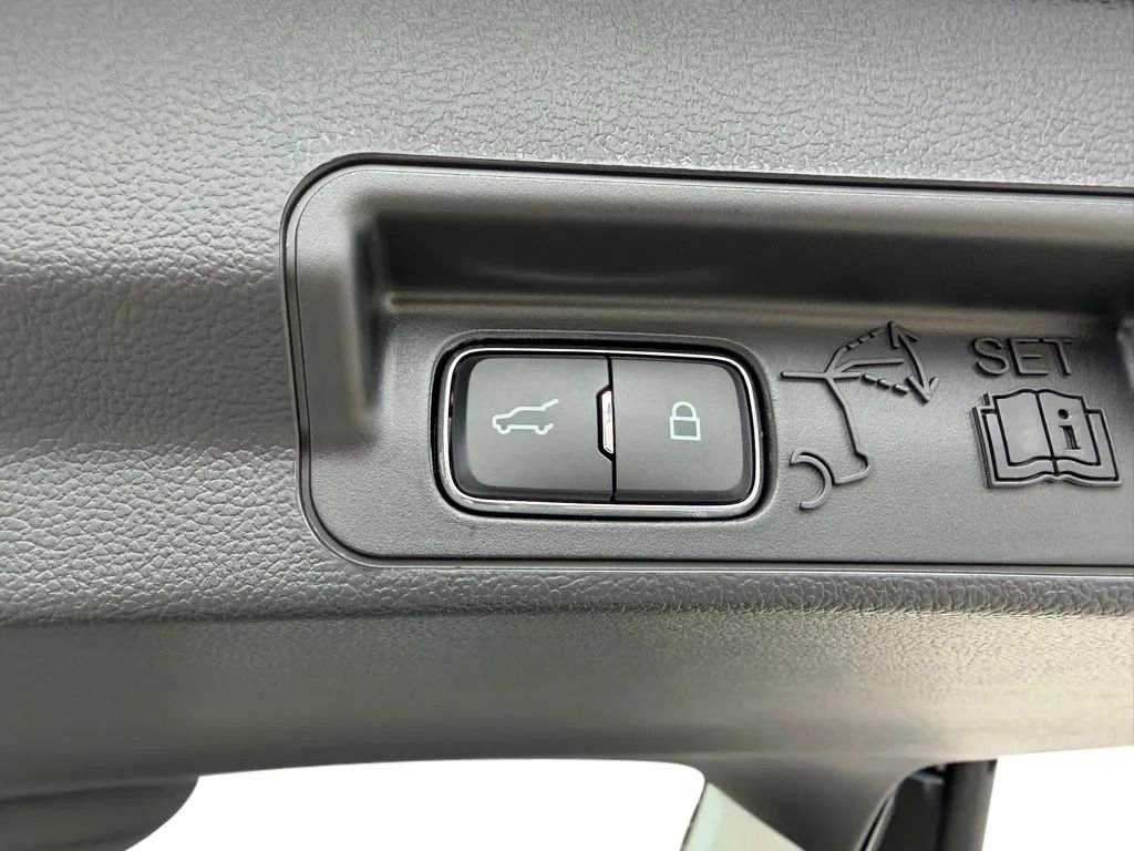 New 2026 Ford Explorer Active image 15