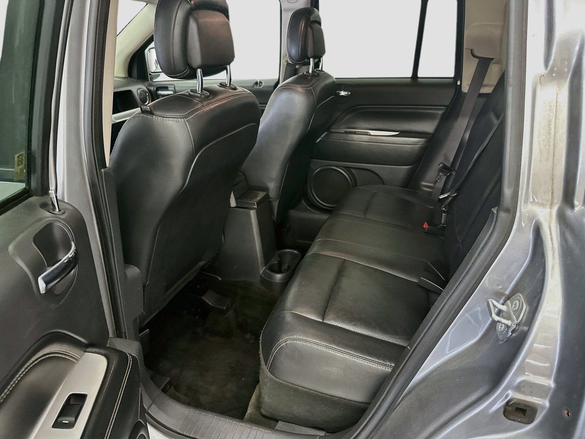 Used 2016 Jeep Compass High Altitude AWD/4WD image 28