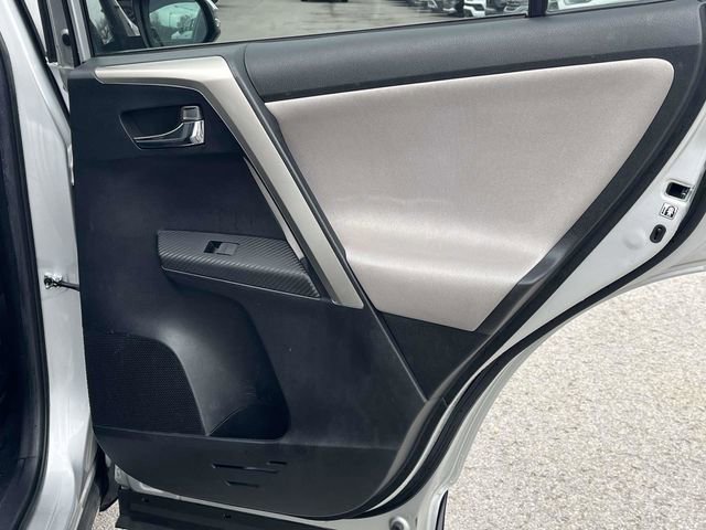 Used 2015 Toyota RAV4 XLE image 22
