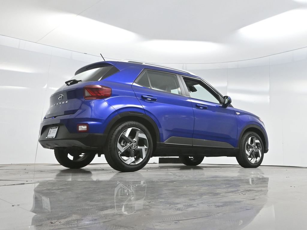 Used 2023 Hyundai Venue Limited w/ Cargo Package image 57