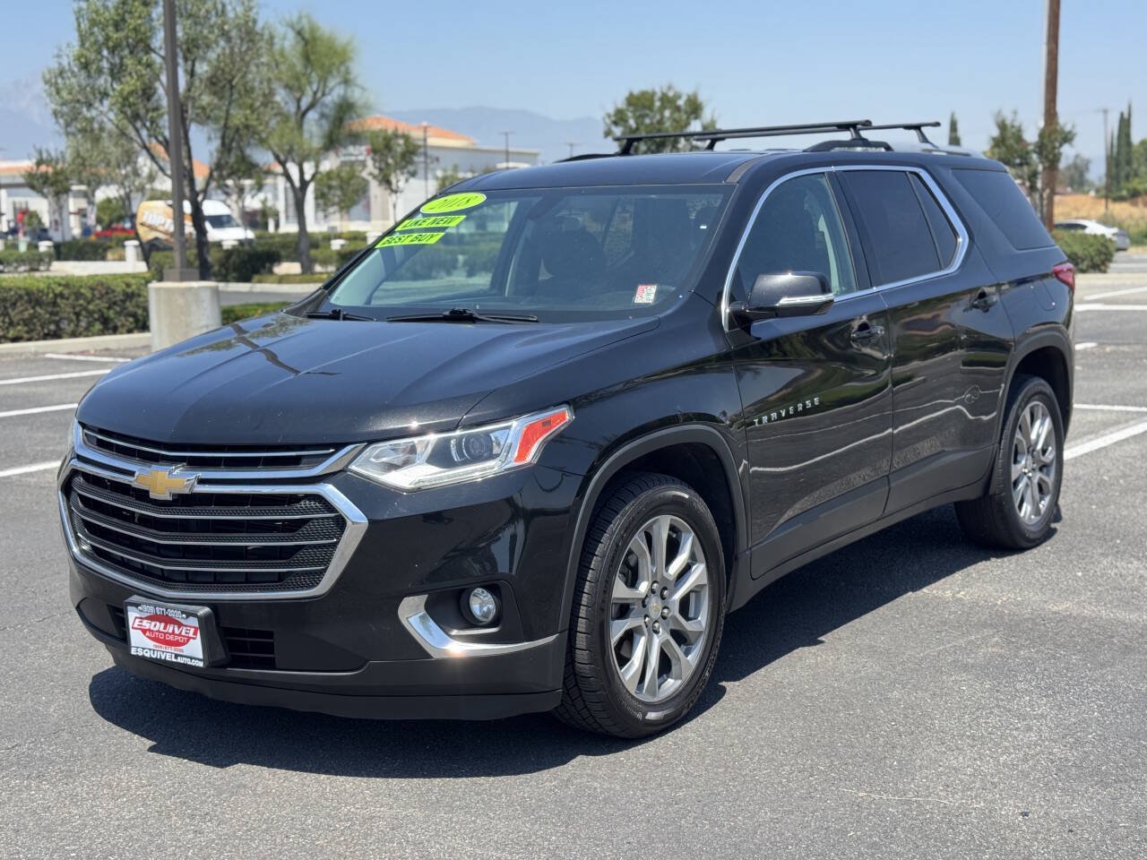 Used 2018 Chevrolet Traverse LT FWD image 3