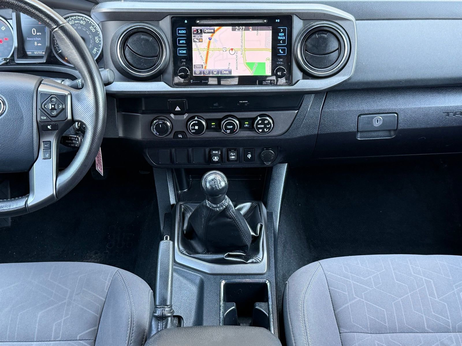 Used 2019 Toyota Tacoma TRD Sport AWD/4WD image 18