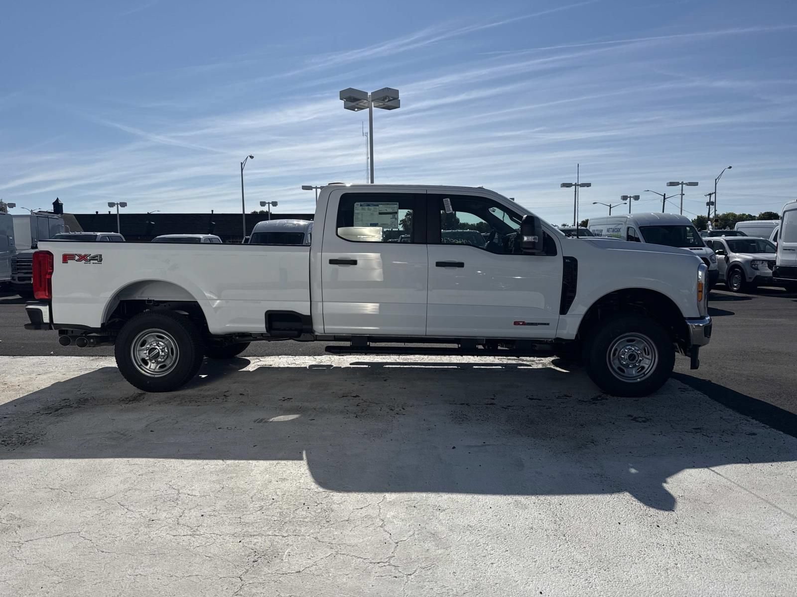 New 2027 Ford F250 XL w/ XL Driver Assist Package AWD/4WD image 2