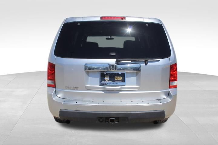 Used 2010 Honda Pilot LX image 6