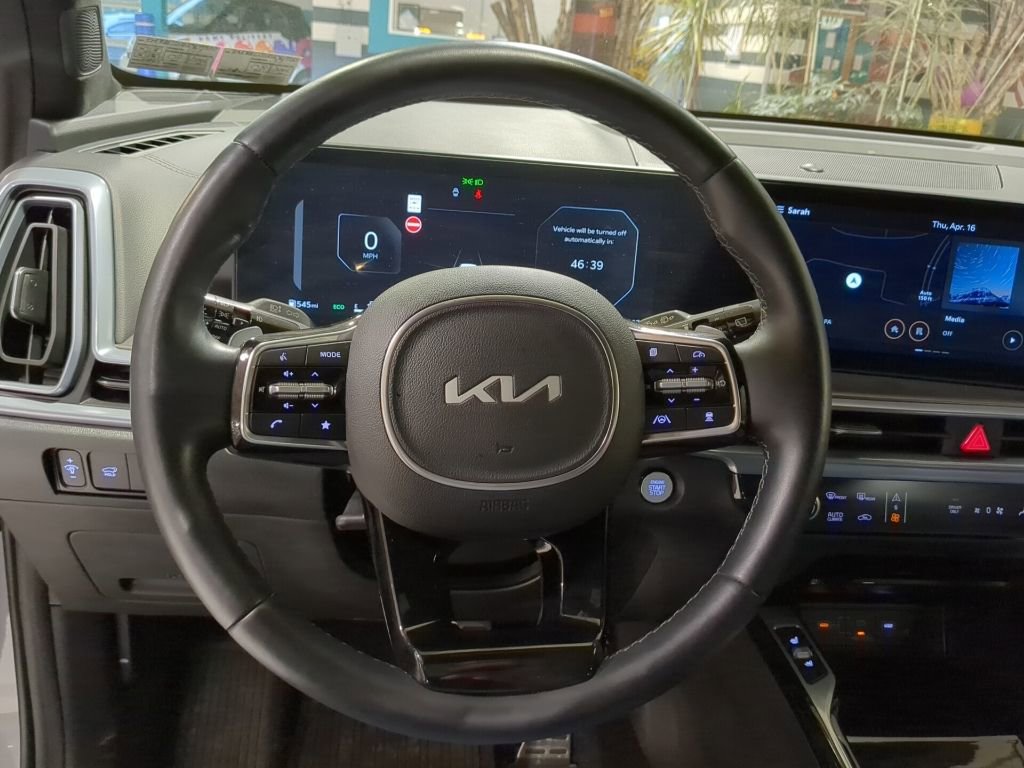 Used 2025 Kia Sorento SX Prestige image 2