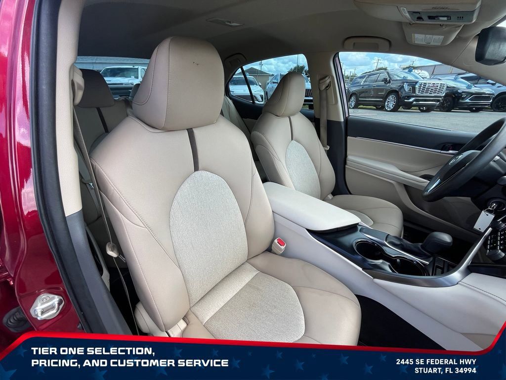 Used 2020 Toyota Camry LE FWD image 15