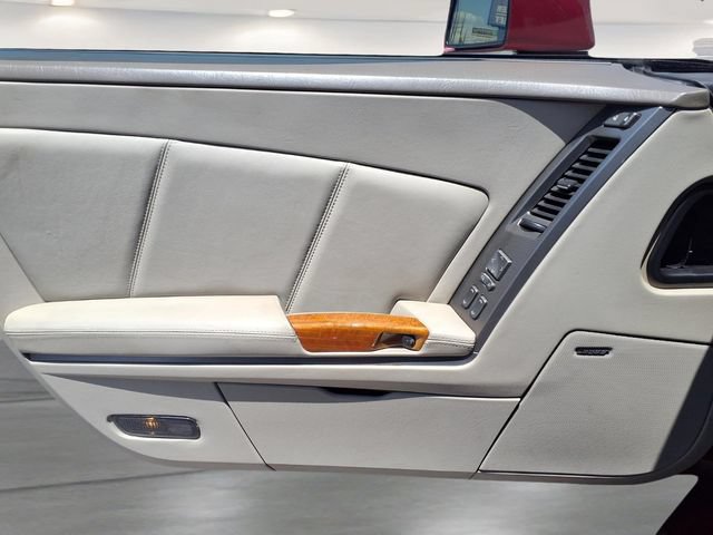 Used 2005 Cadillac XLR RWD image 15