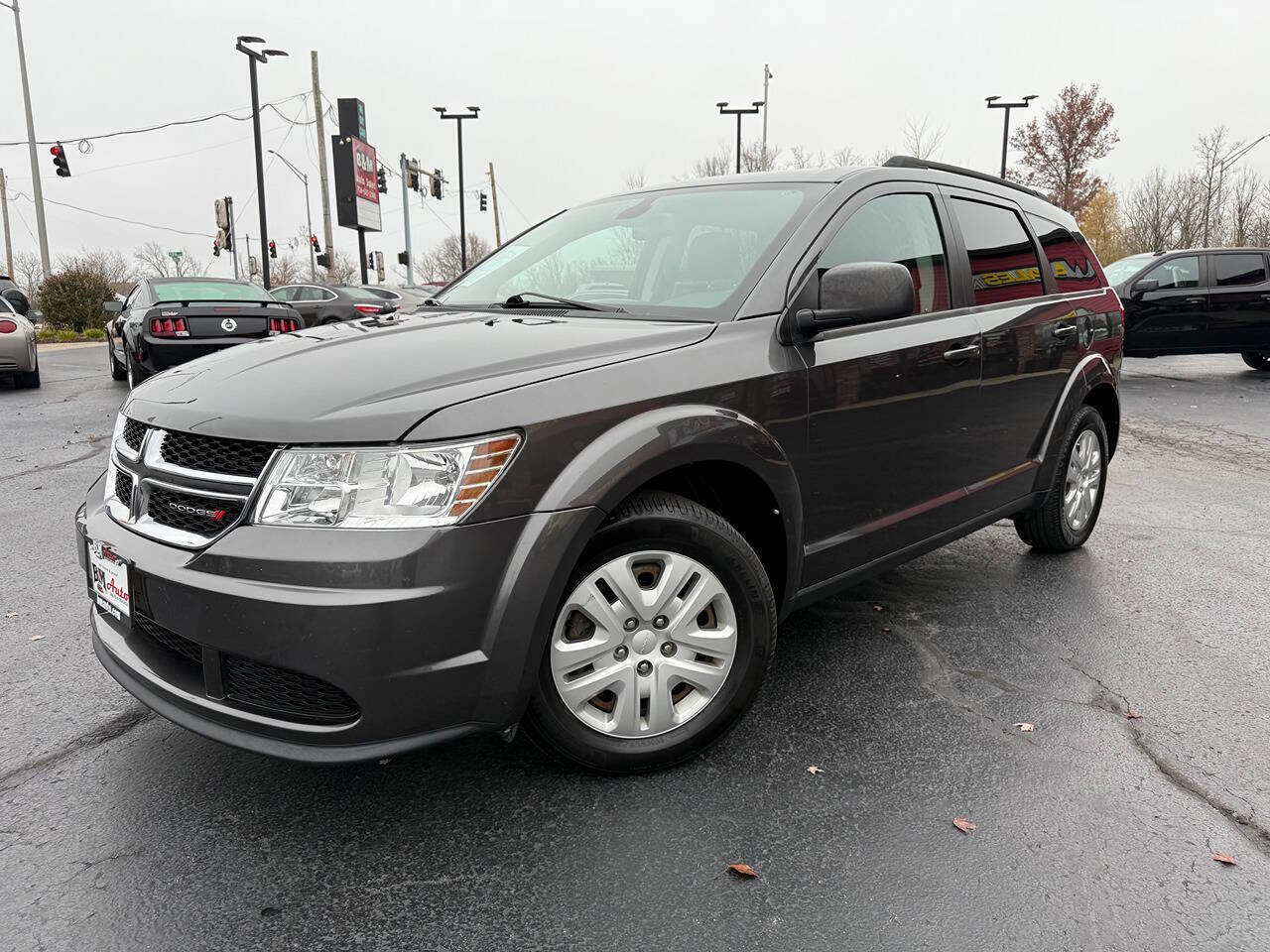 Used 2020 Dodge Journey SE w/ SE Popular Equipment Group image 3