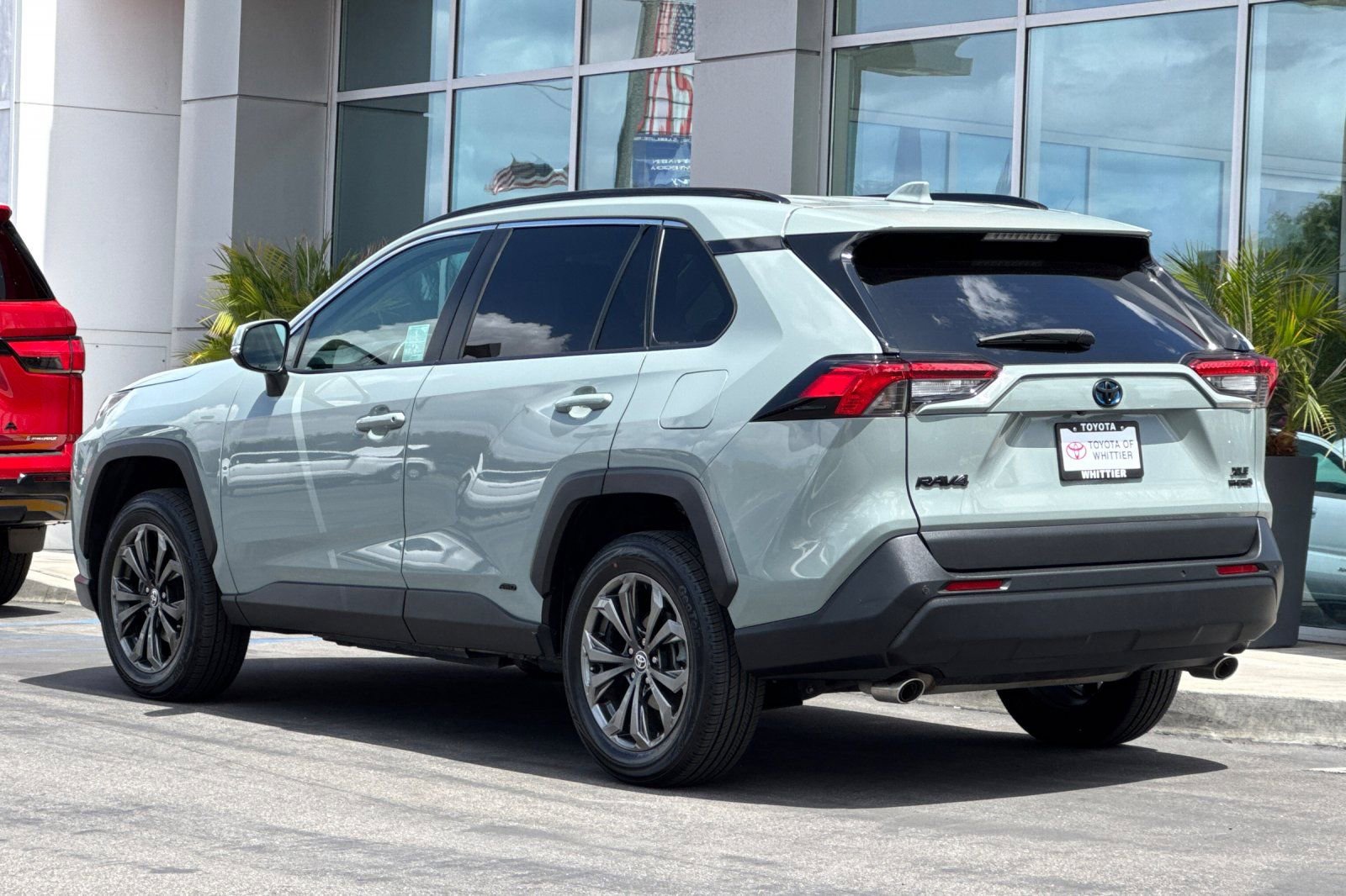 Certified 2022 Toyota RAV4 XLE Premium AWD/4WD image 8