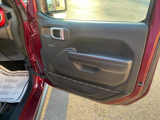 Used 2021 Jeep Wrangler Unlimited Rubicon w/ LED Lighting Group image 30