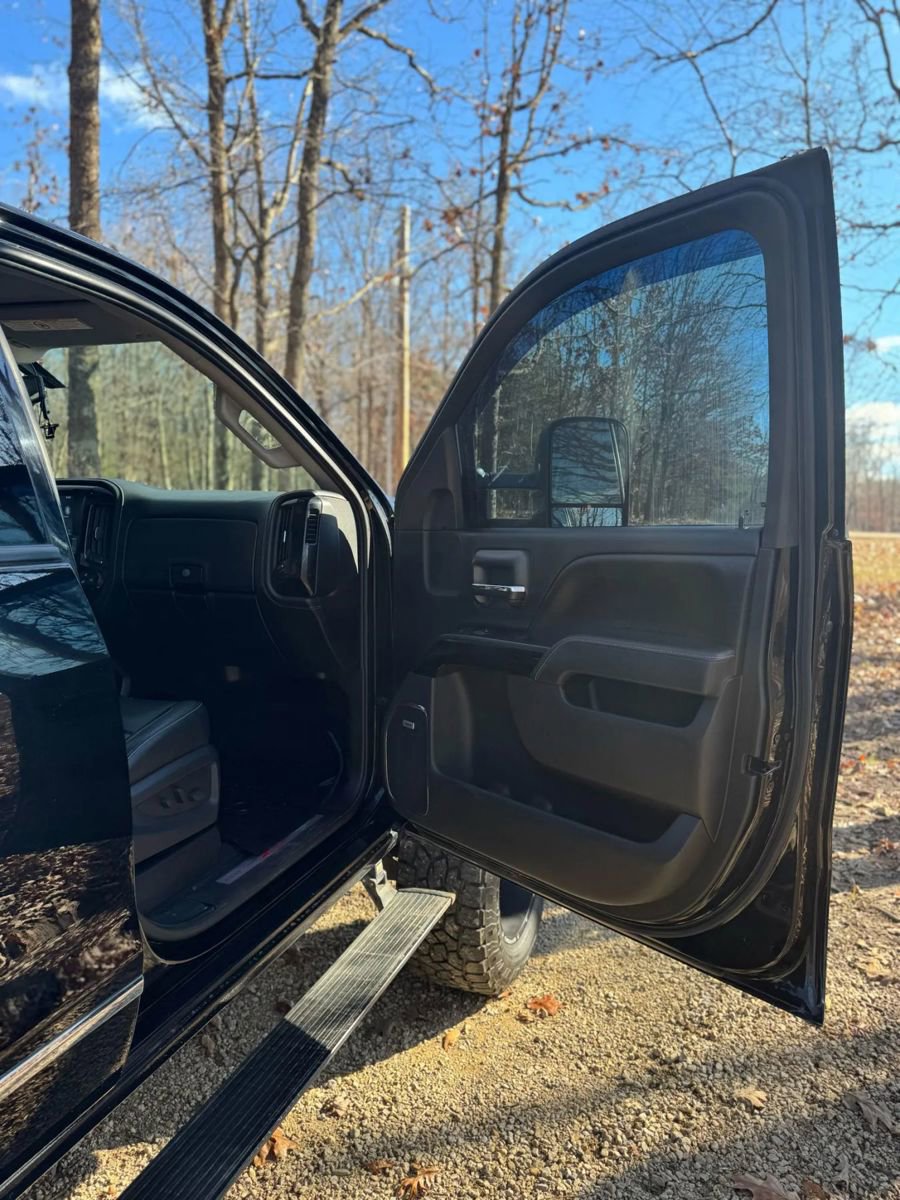 Used 2015 Chevrolet Silverado 2500 LTZ w/ Duramax Plus Package image 19