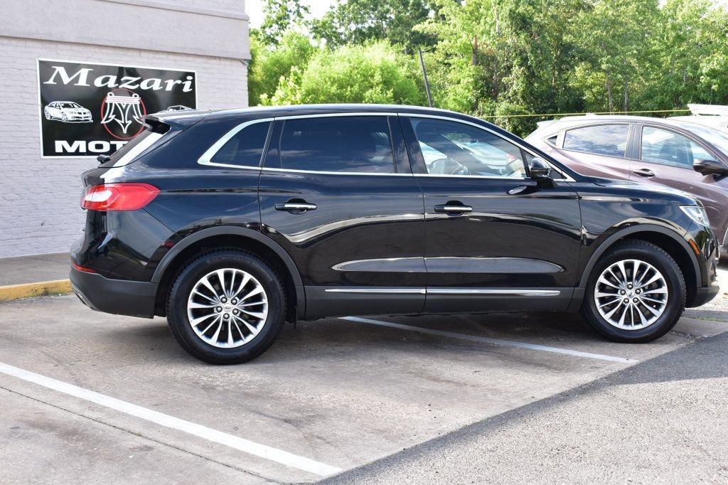 Used 2016 Lincoln MKX Select w/ Climate Package AWD/4WD image 4