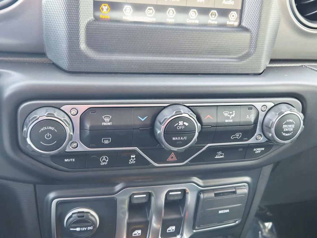 Used 2022 Jeep Wrangler Sport S image 30