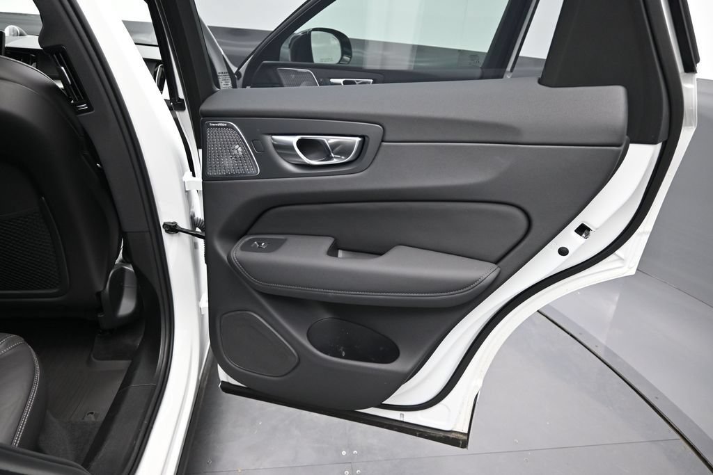 New 2026 Volvo XC60 T8 Ultra w/ Climate Package AWD/4WD image 20