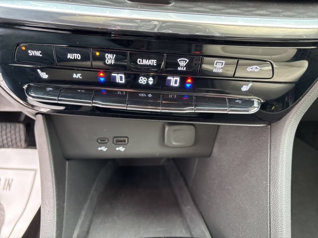 Used 2024 Buick Encore GX Avenir w/ Avenir Convenience Package AWD/4WD image 24